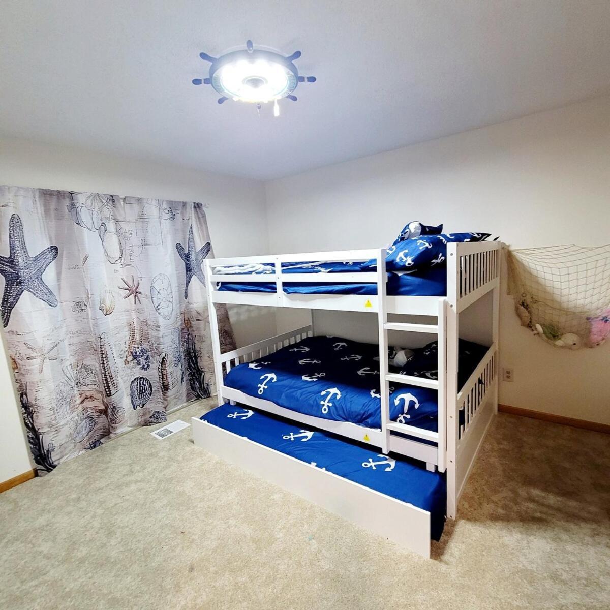 5 Min Cozy Family Getaway